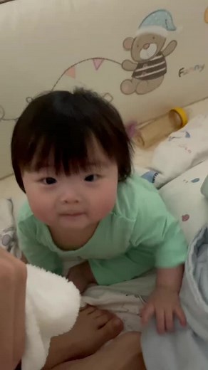 I CAN’T BELIEVE I CAUGHT THAT ON CAMERA 😭😭😭 #fy #fyp #trend #firstword #momnotdad #yay #viral #momsoftiktok