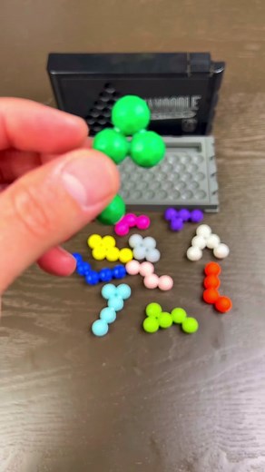 Kanoodle Extreme Portable Puzzle Game for Kids and Adults