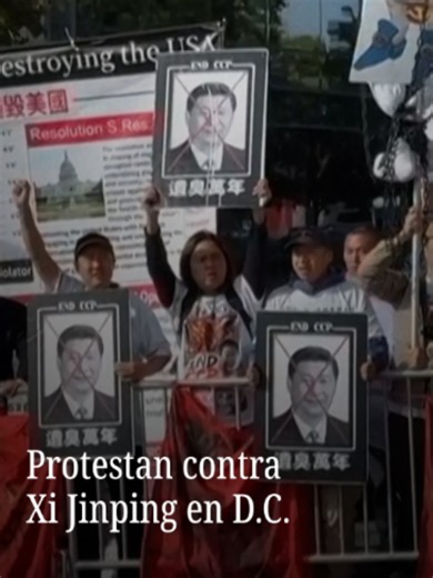 Manifestantes se reunieron en diferentes puntos de Washington, D.C., para protestar contra la llegada del presidente de la República Popular China, Xi Jinping, a la Casa Blanca. Entre las protestas registradas en la capital estadounidense estuvo la del movimiento “Free Tibet”, cuyos participantes se manifestaron contra lo que denuncian como la ocupación china del Tíbet. La visita se da en el marco de una serie de encuentros bilaterales en la Casa Blanca, con los que ambos gobiernos buscan manten