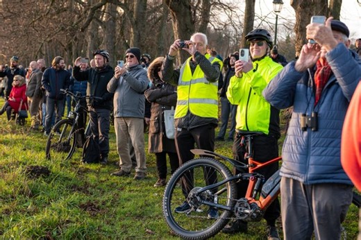 Preston comes out for history as Tram Bridge starts to be lifted into place –  Blog Preston