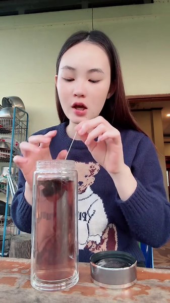 #ຊາກຸຫລາບນ້ໍາຕານ