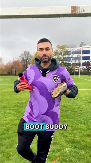 CALLING ALL FOOTBALLERS! The #1 Football Boot Cleaner In The WORLD 🌍 | The Boot Buddy
