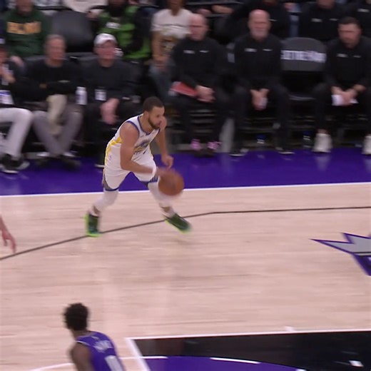SPIN MOVE EURO STEP C'MON CURRY 😱 📺 NBC Sports Bay Area / California | Golden State Warriors