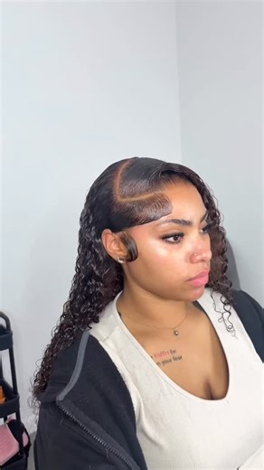 Crochet Wigs Kenya on Instagram: "Quick edges tutorial"