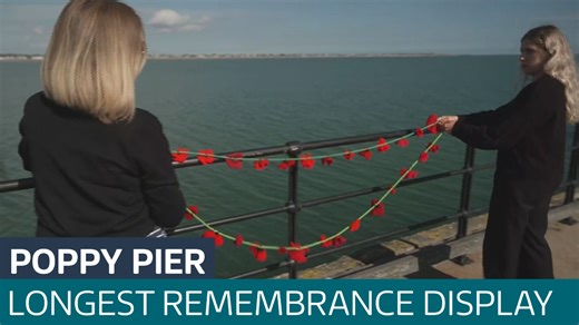 Southend Pier to be covered in 100,000 knitted poppies from around the world - Latest From ITV News