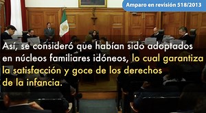 En adopciones la #SCJN garantiza el #InterésSuperiordelMenor. Este es el caso de cuatro hermanos abandonados por su madre y que fueron adoptados por dos familias diferentes. El abuelo de los niños se opuso a la separación de los hermanos con el argumento de que no era benéfica para ellos. La Primera Sala determinó que los niños ya habían encontrado estabilidad con sus nuevas familias. #ResolucionesSCJN Amparo en Revisión 518/2013. Engrose: https://goo.gl/IBOR7s | Suprema Corte de Justicia de la 