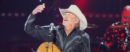 Alan Jackson Leaves Countless Country Fans in Tears with "Remember When" at the ACM Awards
