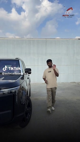 Explore the Land Rover Defender with Rox