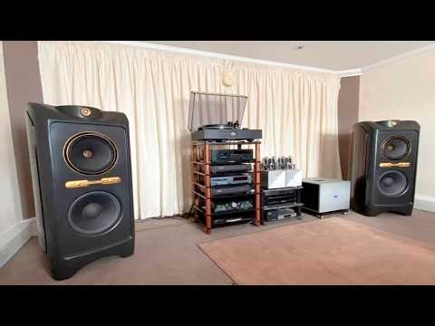 Hi-Res Audio 32 bit 192 kHz. Premium Audiophile High-End Audio Sample