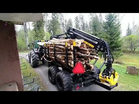 Metsa Man kävi kylässä ja toi lomalaiselle tekemistä!