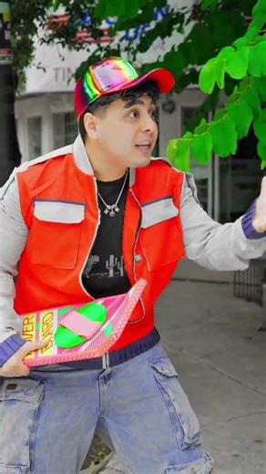 Viajes en el tiempo versión México🤣✨️ #humor #viajeseneltiempo #mexicomagico