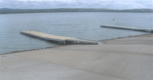 Lawmakers call for reopening of Folsom Lake to boaters amid golden mussel concerns