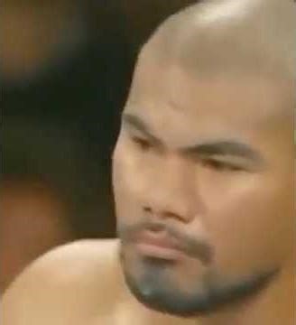 David Tua demolished John Ruiz😬