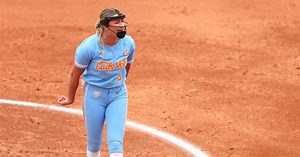 Lady Vols sweep home regional to reach Supers