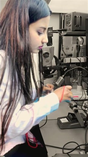 Future Ready: Girls Learning Chip Level Repair! 🛠️💻 | PRAKASH CELLULAR SERVICE