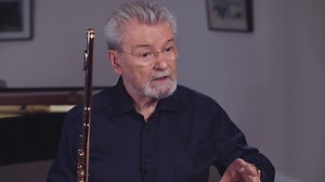I want to end this month with a bit of advice to you, my fellow flutists. ⬇ Go to live concerts. 🎼 They can be so influential to your playing! | Sir James Galway
