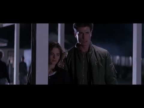 Body Snatchers (1993)- The escape