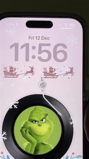 𝕋𝕒𝕞𝕤𝕙 𝕌𝔾ℂ/ℂ𝕠𝕟𝕥𝕖𝕟𝕥 𝕔𝕣𝕖𝕒𝕥𝕠𝕣 on Instagram: "Give your phone a Christmas makeover and let the holiday magic live on your home screen 🎄✨ @micowidget Cozy colors, soft festive vibes, and the cutest widgets that instantly put you in a Christmas mood 🤍 From warm tones to adorable details, mico widget turns your phone into a little holiday world you’ll want to look at all day. If you love cozy aesthetics, Christmas energy, and a screen that feels calm, cute, and festive — this is yo