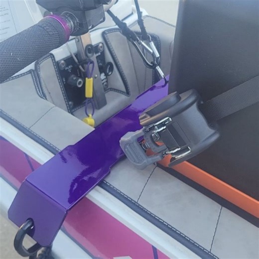 🇺🇸Ez-Ski® Hitch-Haulers 🇺🇸 on Instagram: "And, we are at it again! Adding yet another part number to our catalog in an attempt to continue to make your jet ski and accessory transportation easier (EZ'r). This is the Ez-Ski® FUEL CADDY. This unit works in conjunction with our ProGuard strap system to allow you to safely carry a 5 gallon fuel jug in the tray of your ski without using rope or towels or bungee cords . No more worrying about that fuel jug tipping over and spilling or completely f