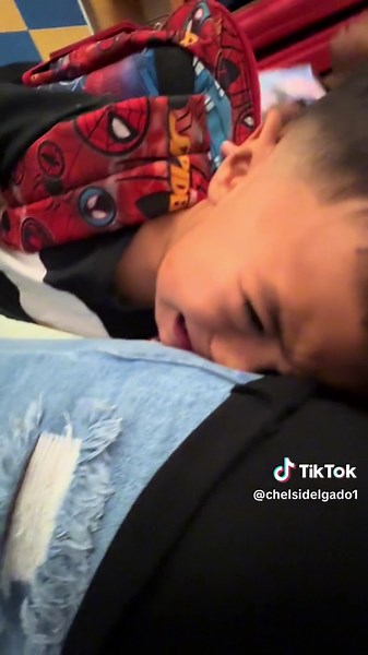 His cry gets me everytime 😭😂#headstart #firstdayofschool