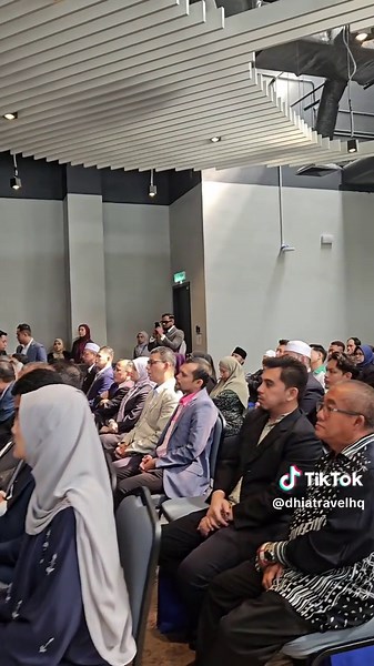 SESI SIGN AGREEMENT TIKET SEMUSIM BERSAMA MALAYSIA AIRLINES AMAL DARI 2026 HINGGA 2027. INI KEYAKINAN YANG DI BERIKAN OLEH DHIA TRAVEL KEPADA PARA JEMAAH UNTUK TERBANG BERSAMA KAMI #umrah2024 #umrah2026 #umrahmemories #umrah2025