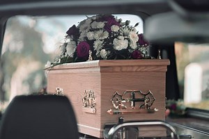 Funeral home apologizes after hearse drops a body into traffic in ‘technical failure’