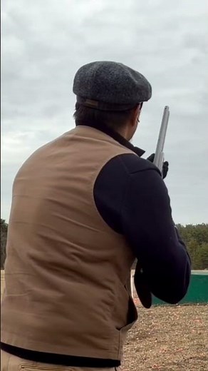 In Low gun shooting technique aiming time is much faster than High gun technique #clayshooting