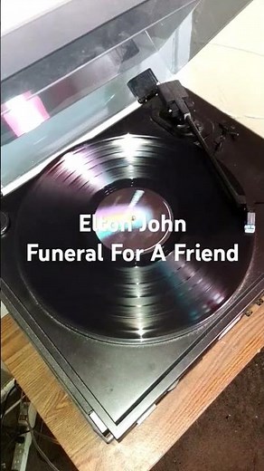 Elton John - Funeral For A Friend (1973)