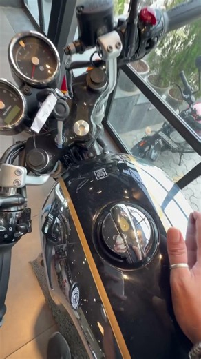 Royal Enfield Continental GT 650 Twin cylinder. #royalenfield #gt #bullet
