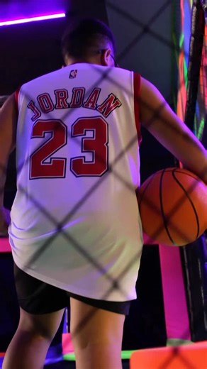 Loop Park | Parque de Trampolim on Instagram: "No Dia das Crianças, o Loop Park abriu as portas — e a cidade inteira veio viver essa energia com a gente 🌀 Foram sorrisos, saltos e muita alegria em cada canto do parque 💜 Obrigado a todos que fizeram parte dessa estreia inesquecível! ✨ Loop Park — diversão de verdade começa aqui."