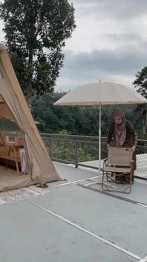 Glamping with our new tent 🪐☁️✨