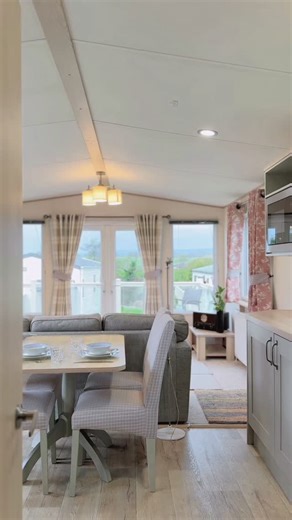 The beautiful Windermere holiday home is coming to market this week here at Shireburne Park, Clitheroe, and it’s one you won’t want to miss. Set in the heart of the Ribble Valley, this stylish static holiday home offers modern comfort, peaceful surroundings and that relaxed countryside feel Shireburne is known for. More details, photos & price coming very soon… keep your eyes on our page for the official launch! 📍 Shireburne Park, Clitheroe — the perfect place to own your holiday home in the Ri