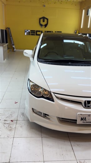 Aoa I am selling my Honda civic 2011 full optional Car Car is on my name Kept Kept with care Hi octane driven 122000 mileage All token taxes cleared Hid installed Fog lamps Body kits Leather seat covers premium quality Sound system is not included New tyres and alloy rims Zero malfunction Engine suspension is maintained 5-30 Mobil oils used Please apnay zehan me yah baat rakh k ayn k yeh 2026 model nahi hai Dealers please stay away from this car Yeh shoq wali Gari hai Please contact on wats app 