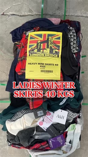 Haji Ukay Ukay on Instagram: "🎄 COMBO DEAL 🎄 Ladies Winter Mini Skirts 40 KGS -Class A quality -Approx 150 pieces each bale -XS to 2XL(few pcs 2XL) 🔴Price for 2 Bales: 350 AED (Around 1.15 per piece) Tabby: 87.50 AED Buy Now!"