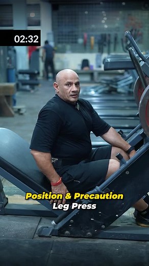 Understand leg press exercise, various feet positions & where they hit your muscle, different feet stance & where they hit your thigh muscles, how to execute in different feet positions & feet stances & last what precautions you must take to avoid injuries. Watch, listen & learn through full video. Brand ambassador @myproteinin Brand ambassador & Fitness Guru @alpinohealthfoods Brand ambassador @probodyline #thegym #dronacharyathegym ##legpress #exercise #posture #technique #position #stance #qu