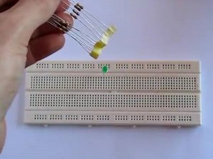 Simple #ElectronicBreadboardCircuit | #ElectronicProjects | #ElectricalProjects | #EngineeringProjects. | EdgeFX Technologies Pvt. Ltd.