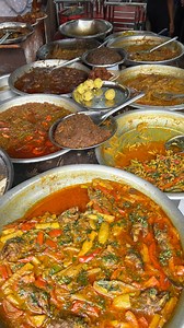 Roadside Delicious Street Food in Dhaka - Bangladeshi Street Food | FoodVlog