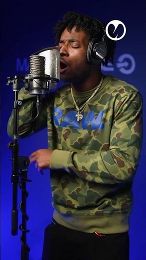 She’s a runner she’s a Trackstar 🔥🎶 - Mooski