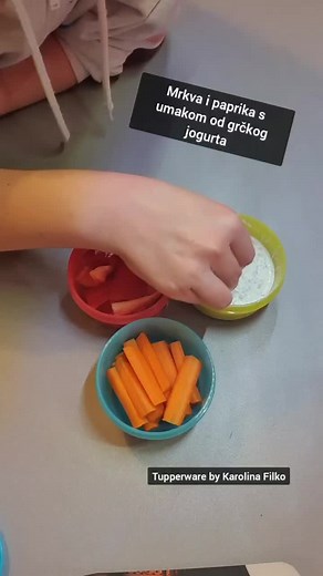 #tupperware #turbochef #taperver #snack #užina #zdravauzina #mrkva #paprika #grckijogurt #recept #umak