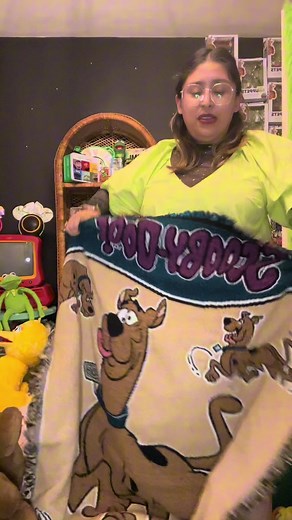 wont be on for the weekend so heres an extra long video! rewatching this makes me not want to get rid of any of this stuff lol also this was supposed to be posted like weeks ago but i completely forgot 😅 #scoobydoo #collection #retro #retrotoys #vintage #vintagetoys #toycollector