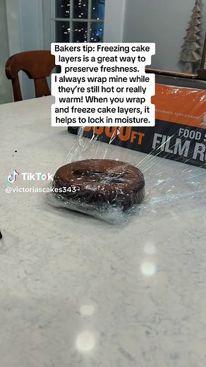 Freezing cake layers is a great way to preserve their freshness and extend their shelf life. When you wrap and freeze cake layers, it helps to lock in moisture and prevent them from drying out. This is especially helpful if you're planning to decorate the cake at a later time. Freezing the layers also makes it easier to handle and assemble the cake, as it reduces the risk of crumbling or breaking. So, wrapping and freezing cake layers is a handy technique for convenient and delicious cake-making