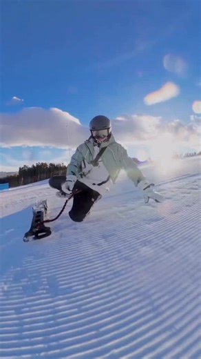 Harri Belle on Instagram: "The torsion bar is what makes the TorqDek so unique and easy to control. This video shows a quick crash for your amusement followed by a short explanation of the torsion bar and the "gas pedaling" technique which enables controlled skidding. More information in my full-length video - link in bio. #snowboard #ski #TorqDek . . Invented by Shinc, Inc. and protected with US patent 12,357,902"