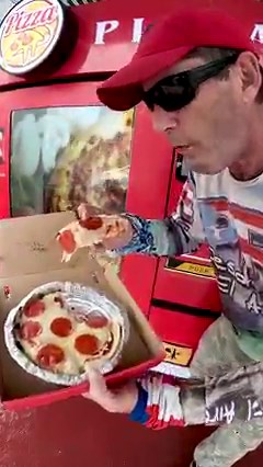 Brutal 🤩🍕🍕 una Maquina de Pizza 🍕 🍕 y 24 hrs.. Metes los Chavos 💵 y en 3 Minutos Pizza Pizza 🍕🍕🇵🇷🇵🇷 | Puerto Rico desde el Aire