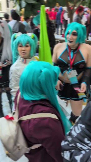 we hosted a Miku verse meet at Katsucon #hatsunemiku #mikuverse #cosplay #katsucon #animeconvention