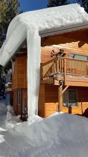 You Won’t Survive These Ice Breaking Moments 😂❄️#shorts #funnyvideo #trending