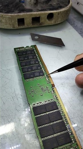 How to repair 32gb ram ddr4 Samsung no display #repairing #ram #fixd #repairstore #ddr4ram #samsung