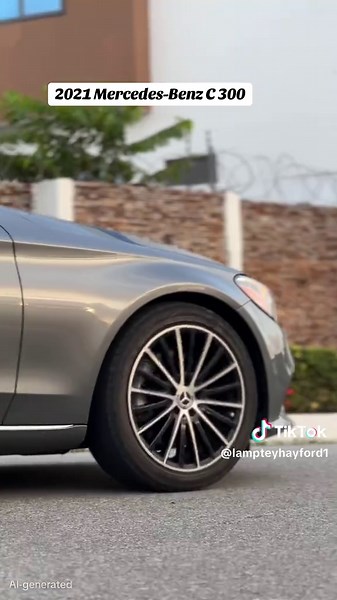 2021 Mercedes-Benz C 300 Features and Highlights