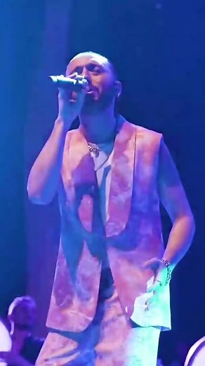 Mabel Matiz - Yol Yol Yüreğim (Canlı Performans)