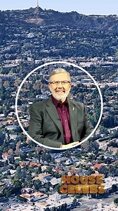 🎥 Leonard Maltin’s $9M Toluca Lake Home! 🏡 The film critic’s 8,300 sq. ft. estate includes 5 beds and 8 baths, blending Hollywood charm with elegance! 🎞️✨ #LeonardMaltin #TolucaLake #LuxuryHomes #architecture #realestate #luxury #homedesign #interior #homesweethome #luxuryhomes #fypシ | House Of Celebs