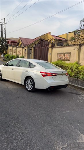 2013 Toyota Avalon Limited for Sale: Features & Price